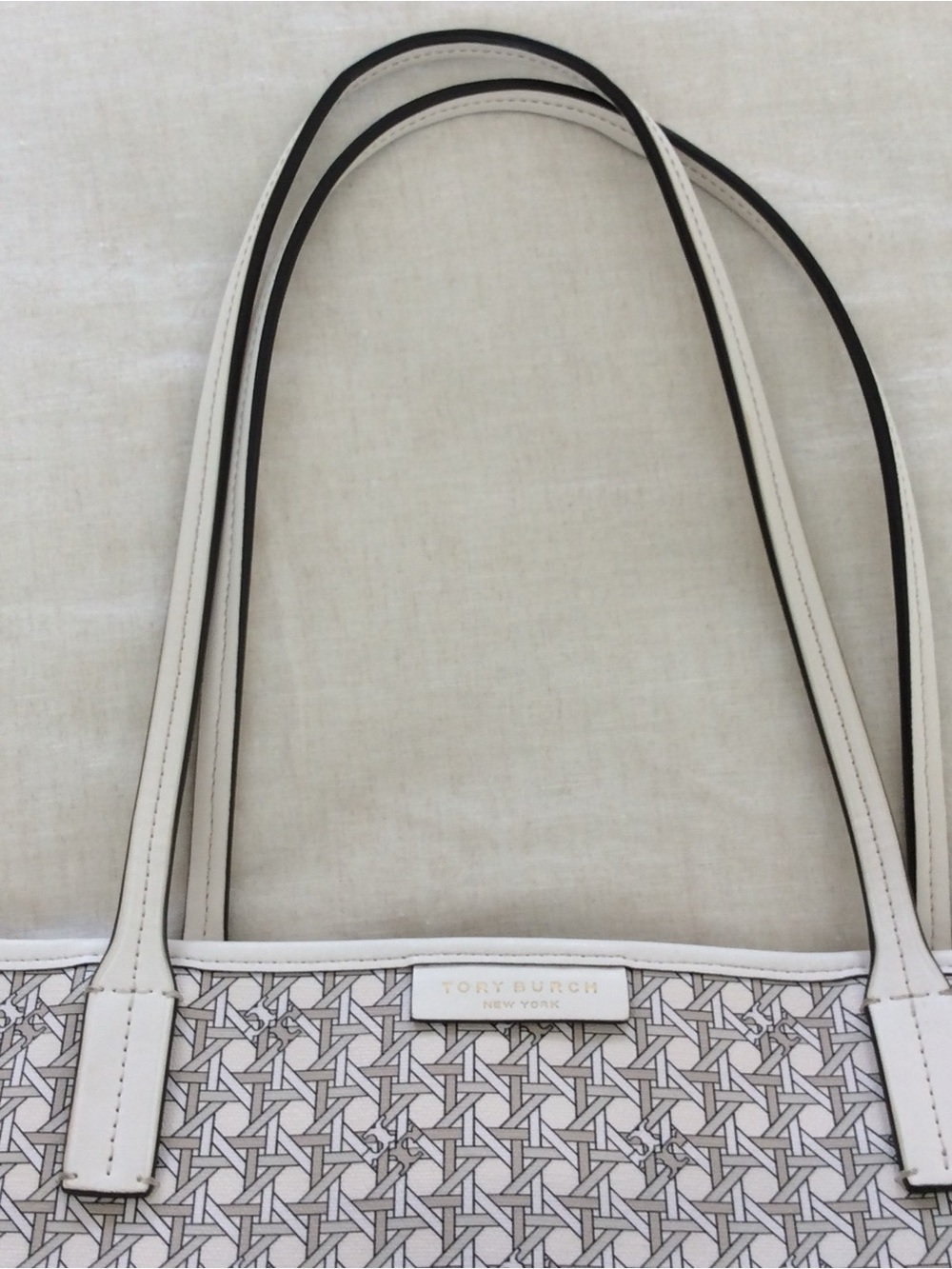 Tory Burch Ever Ready Cream and Black Tote with Matching Wristlet - Picture 10 of 17